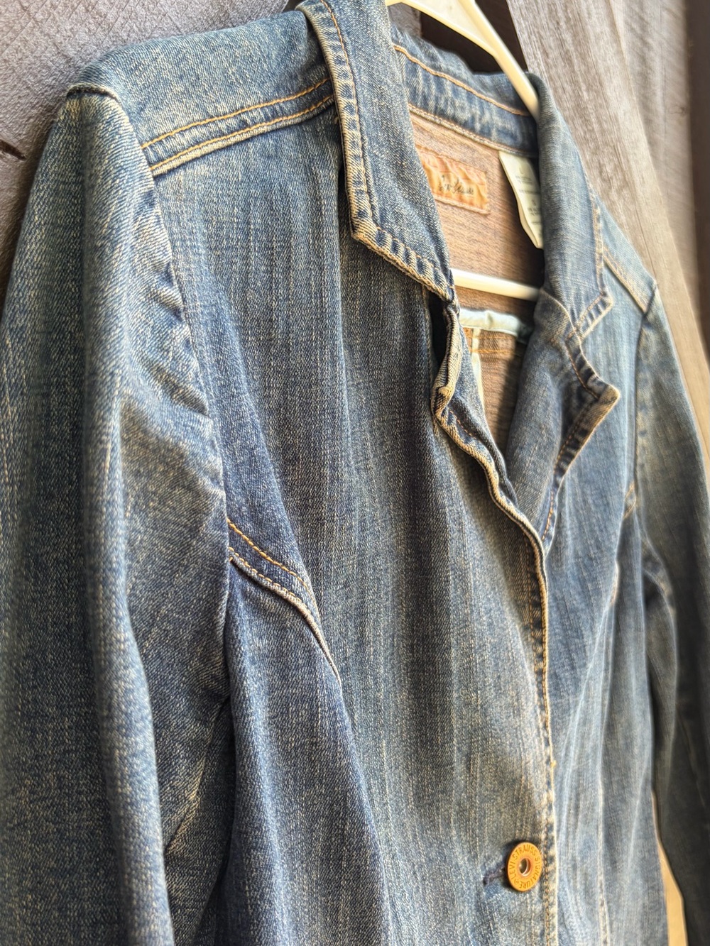 Levi Tailored Denim Jacket Women's Jacket in Faded Blue Large Classic - Picture 3 of 16